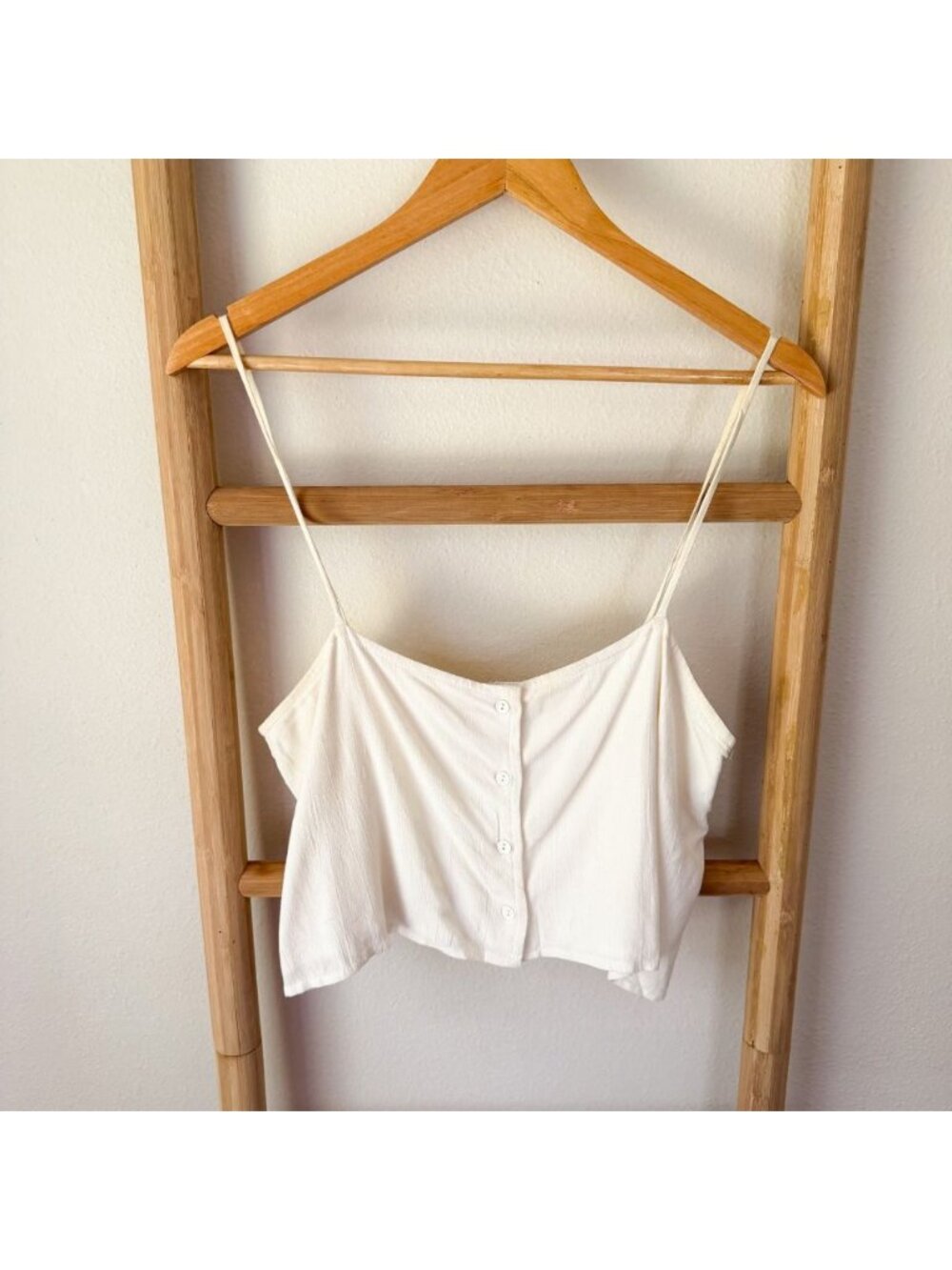 AMUSE Society White Button Front Cropped Cami Tank Top Size Small Boho Festival
